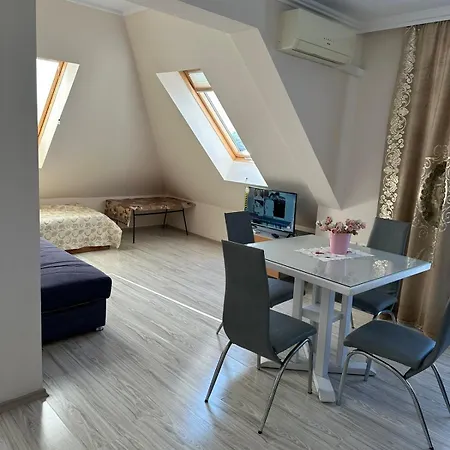 Persani 3 Sanny 阳光海滩