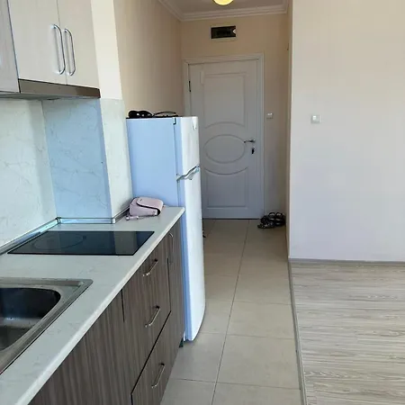 Persani 3 Sanny 公寓